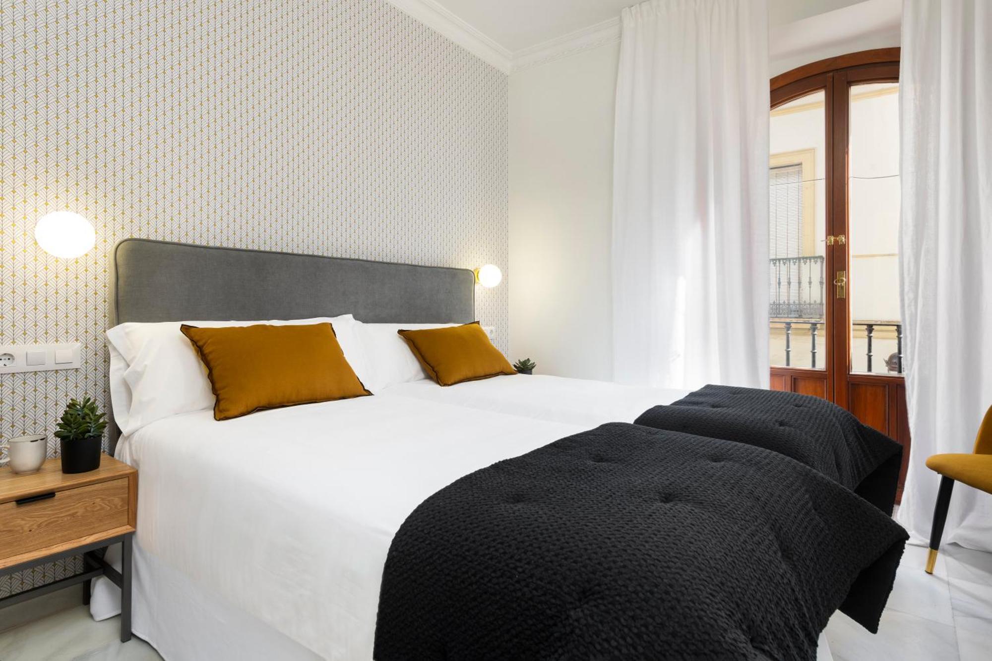 Magno Hernando Colon Luxury Duplex